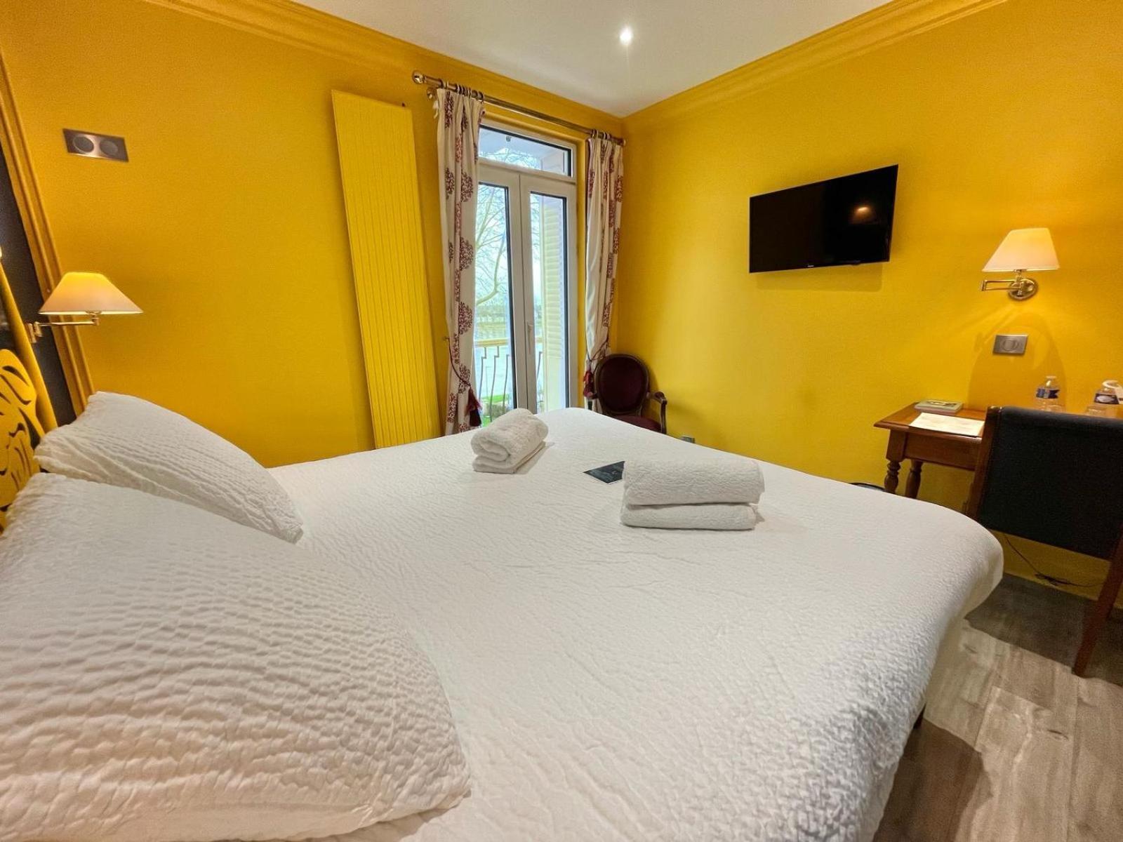 Logis Hotel Le Rivage Ж'єн Екстер'єр фото