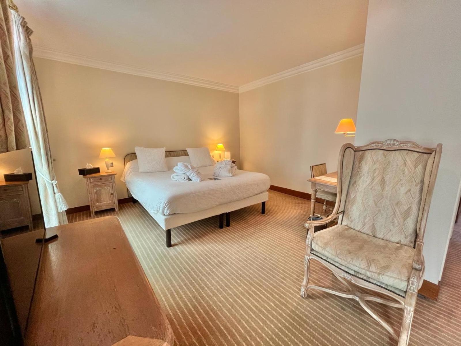 Logis Hotel Le Rivage Ж'єн Екстер'єр фото