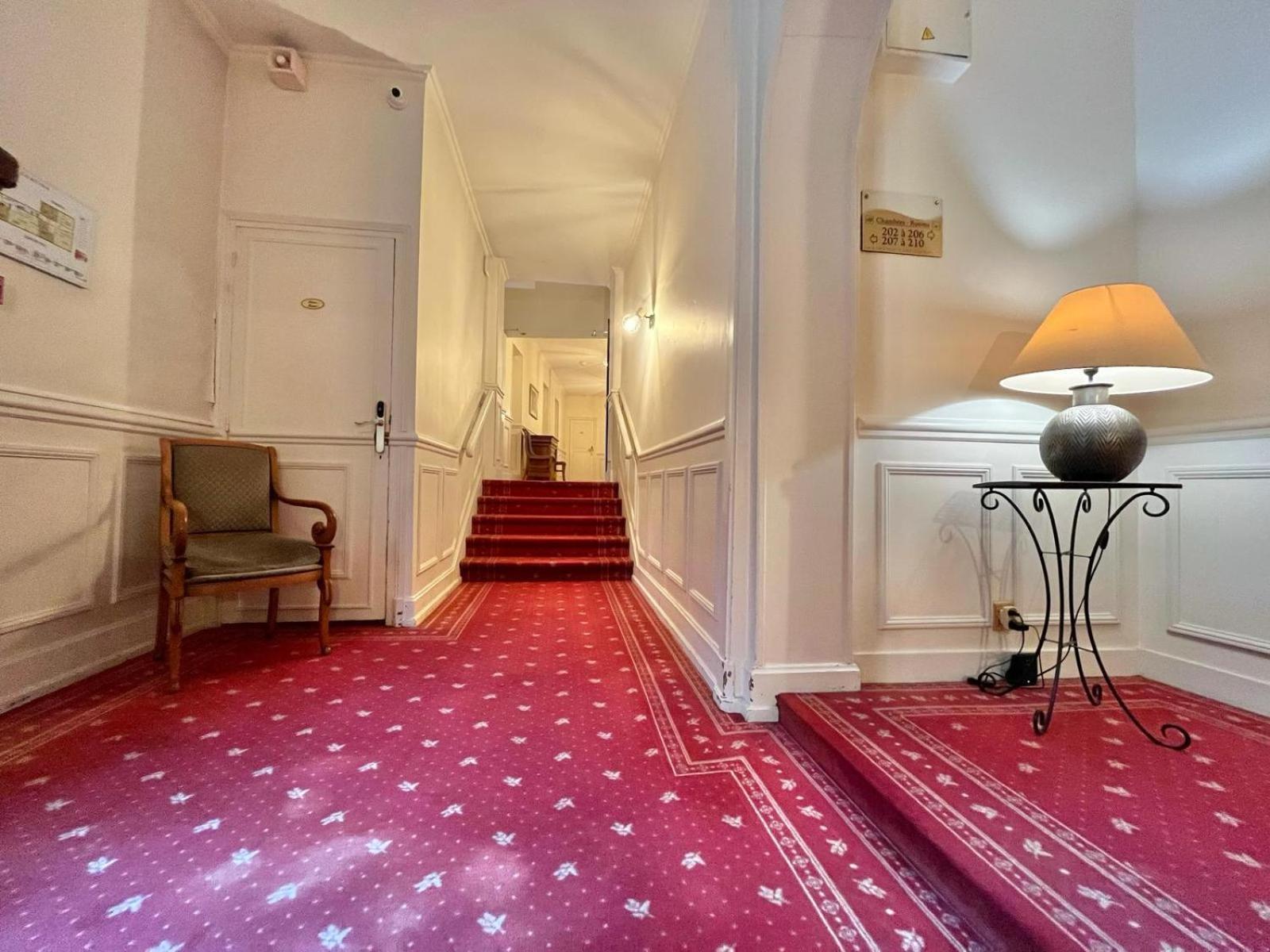 Logis Hotel Le Rivage Ж'єн Екстер'єр фото