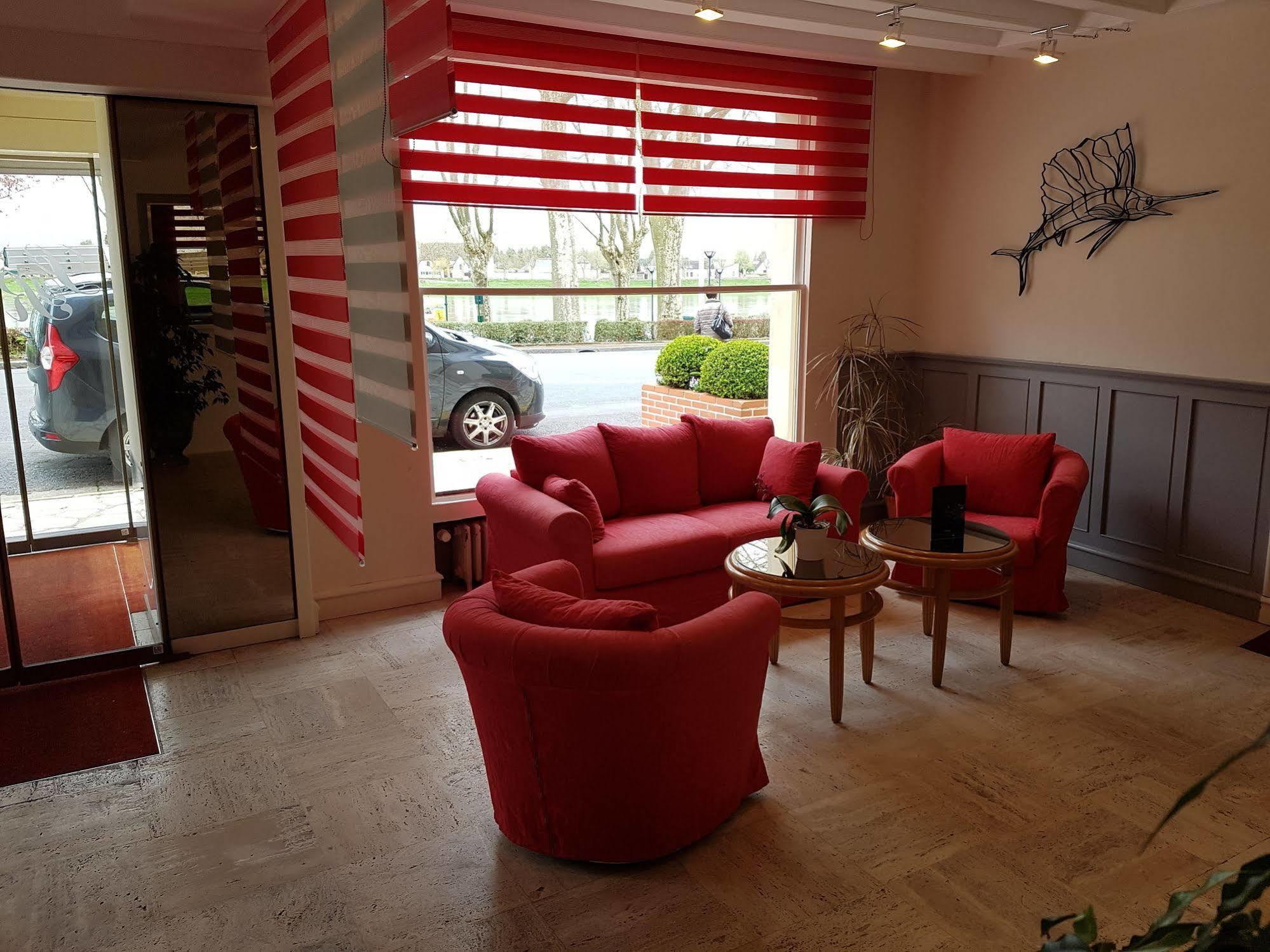 Logis Hotel Le Rivage Ж'єн Екстер'єр фото