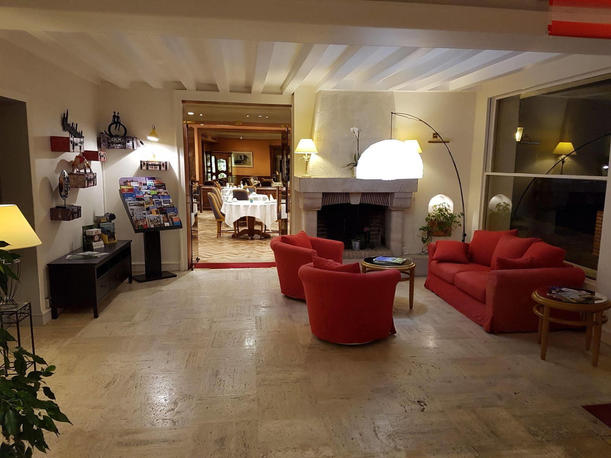 Logis Hotel Le Rivage Ж'єн Екстер'єр фото